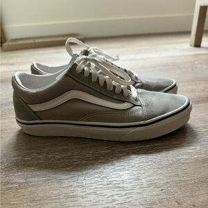 Classic Vans Sneakers